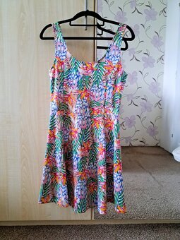 Dámské šaty H&M, vel. 38 - REZERVACE - 8