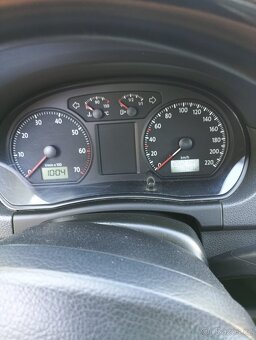 Volkswagen Polo - 8