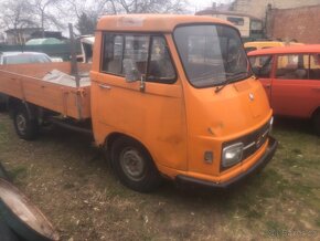 Mercedes Benz 207 - 8