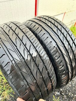 Kola Audi 235/45 R17 letní - 8