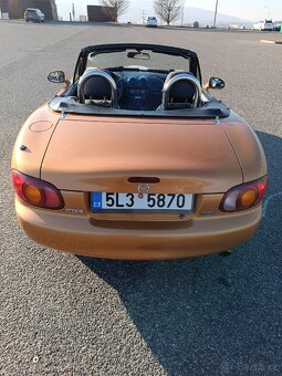 Mazda MX-5 NB - 8