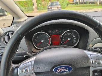 Ford s-max 2.0 TDCi 103kw - 8