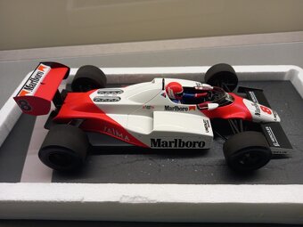 F1 MCLAREN MP4/1C FORD MARLBORO USA WEST GP 1983 LAUDA 1:18 - 8