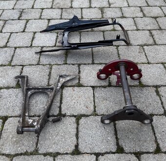 CZ 125 175 250 kyvacka - dily - 8