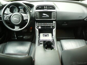 Jaguar XE 2.0D 132kW - 8