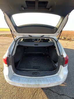 Chevrolet Cruze kombi - 8