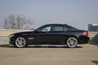 BMW Rad 7 730d 155kW AT M paket / PREVERENÉ KM / - 8