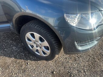 Vw Touareg 3.0 tdi-176kw-v6-automat - 8