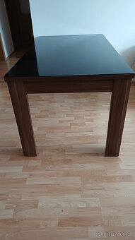 Obývací stěna + jídelní a konferenční stolek - 8