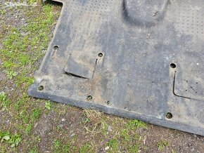 Gumová podlaha VW T5 T5.1 - 8