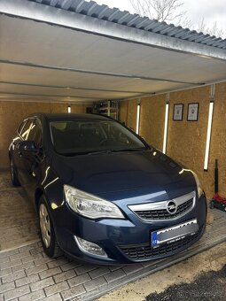 Opel Astra, SportsTourer 1.7 D-servisováno, nová STK - 8