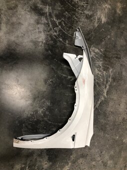 Tesla model 3 S - 8