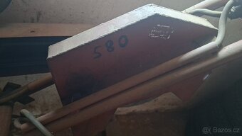 Pila 3500 KČ - 8