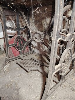 Ševcovský šicí stroj SINGER - 8