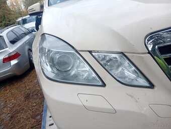 Prodám náhradní díly na mercedes e 220cdi - 8