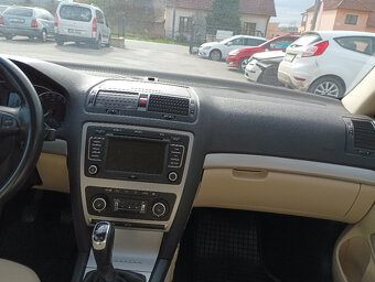 Škoda Octavia 1.6 TDi 4x4 combi -elegance, CZ - 8