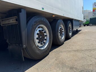 Schmitz Cargobull AG SKO 24 - 8