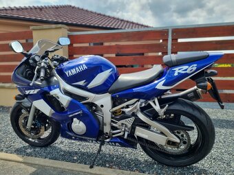 Yamaha R6 - 8
