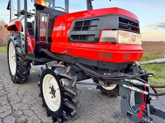 Malotraktor KUBOTA GL21 vyhřívaná kabina • radlice + sypač - 8