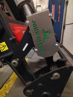 Držiak motorovej pily nerezovy - 8