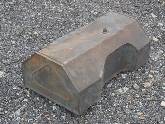 Nádrž na palivo (02) - 8