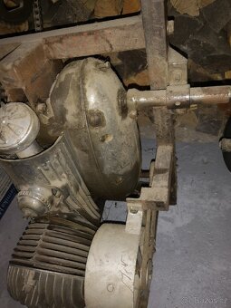 Cz 175 motor - 8