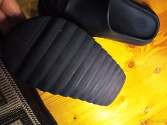 Originální žabky Adidas Yezzy Slide VEL.40 - 8