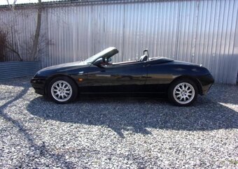 Alfa Romeo Spider 2.0 T.S. 114kW 213 000KM NOVÝ benzín - 8