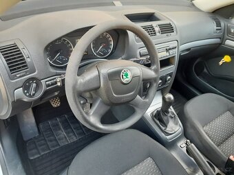 Prodám Škoda Octavia 2 Combi - 8