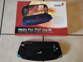 Svítící stojánek s reproduktory na PSP - NOVÝ - 8