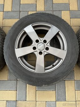 Alu kola Nokian 215/60 R16 - 8