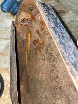 kastlík na ČZ 125 B / T - 8