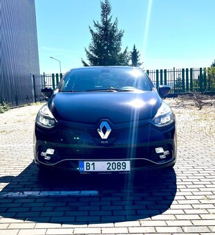 Renault Clio IV RS Trophy 1.6TCe 162kW PDC 2017 - 8