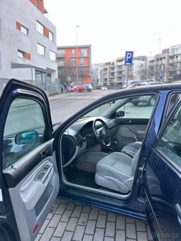 Volkswagen Golf 1.6 benzin - 8