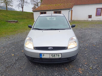 Ford Fiesta 1.3 51Kw RV.2004 TAŽNÉ - NOVÁ STK - 8