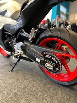 Cfmoto 450SR - 8