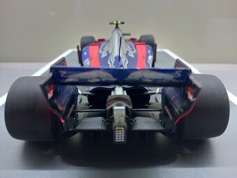 F1 TORO ROSSO STR12 AUSTRALIE 2017 CARLOS SAINZ SPARK 1:18 - 8