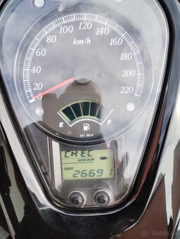SUZUKI Boulevard C90T - 8
