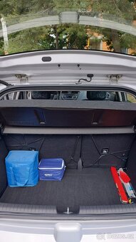 Prodám auto Hyundai i20 - 8