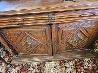 Skříně,komody,skleník,trofeje,paroží. - 8