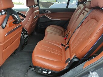BMW X7 40d xDrive M Paket LASER HUD SKY LOUNGE TAŽNÉ - 8