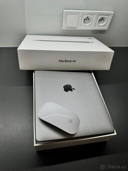 MacBook Air 13" Apple M1| 8GB RAM | 256GB SSD - 8