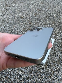 IPhone 15 pro - baterie 100% natural - 8