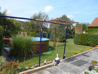 Prodej 2 rodinných domů celkem 260 m², pozemek 1371 m² - 8