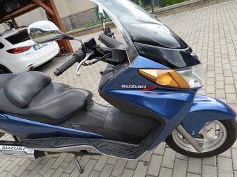 Suzuki Burgman 400 - 8