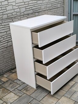 Prodám komodu IKEA se 4 zásuvkami - 8