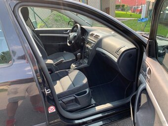 Škoda octavia 2 combi - 8