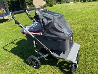 Kočárek pro dvojčátka nebo sourozenecký easywalker duo - 8