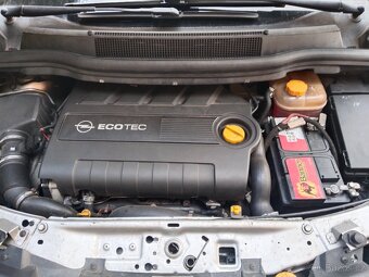 Opel Zafira B - 8