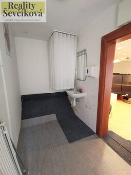 Pronájem vybaveného kadeřnického salónu, 53 m2 - 8